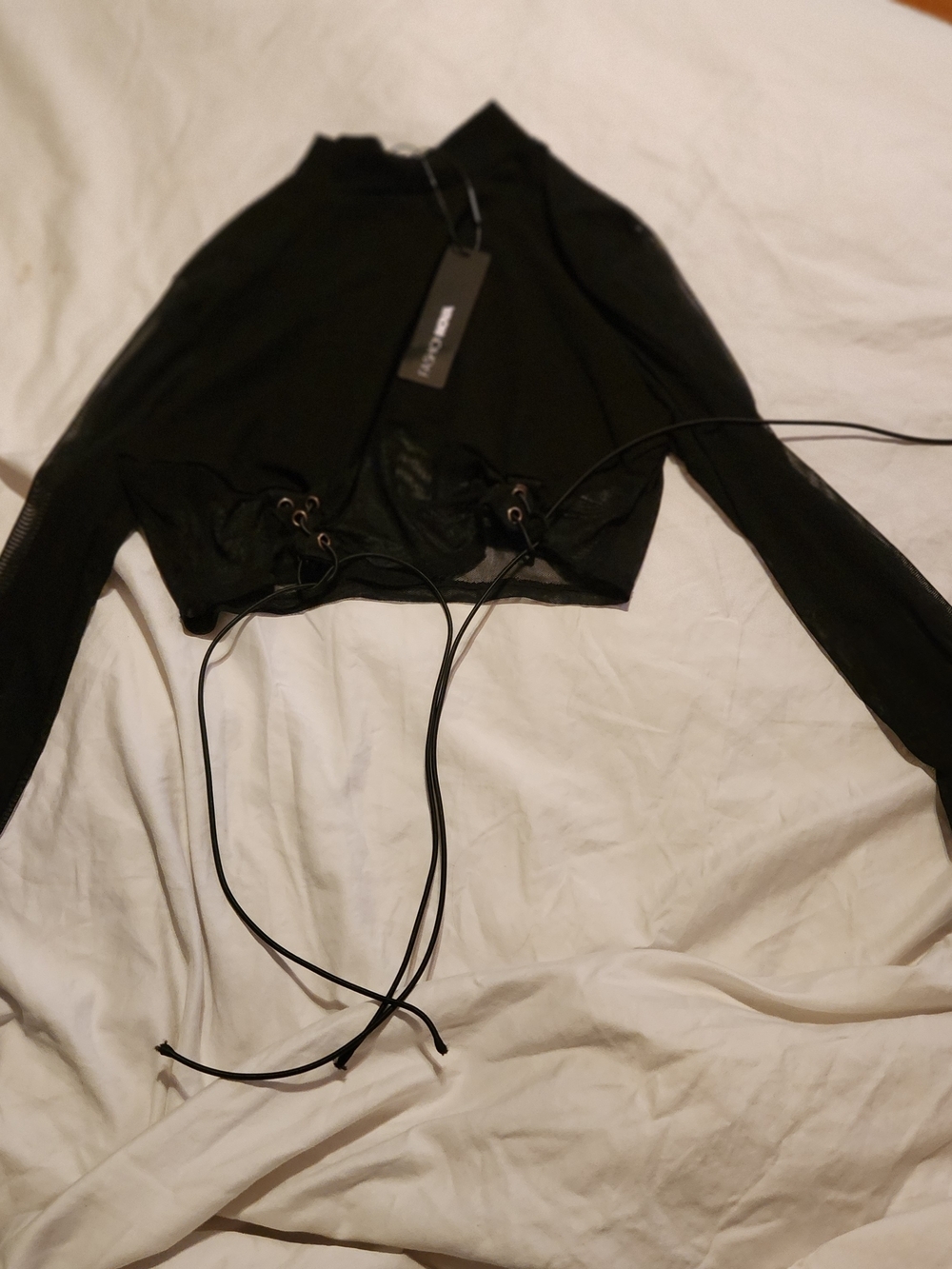 Fashion Nova Black Long Sleeve Crop Top
